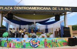 Inauguración de la Plaza Centroamericana de la Paz